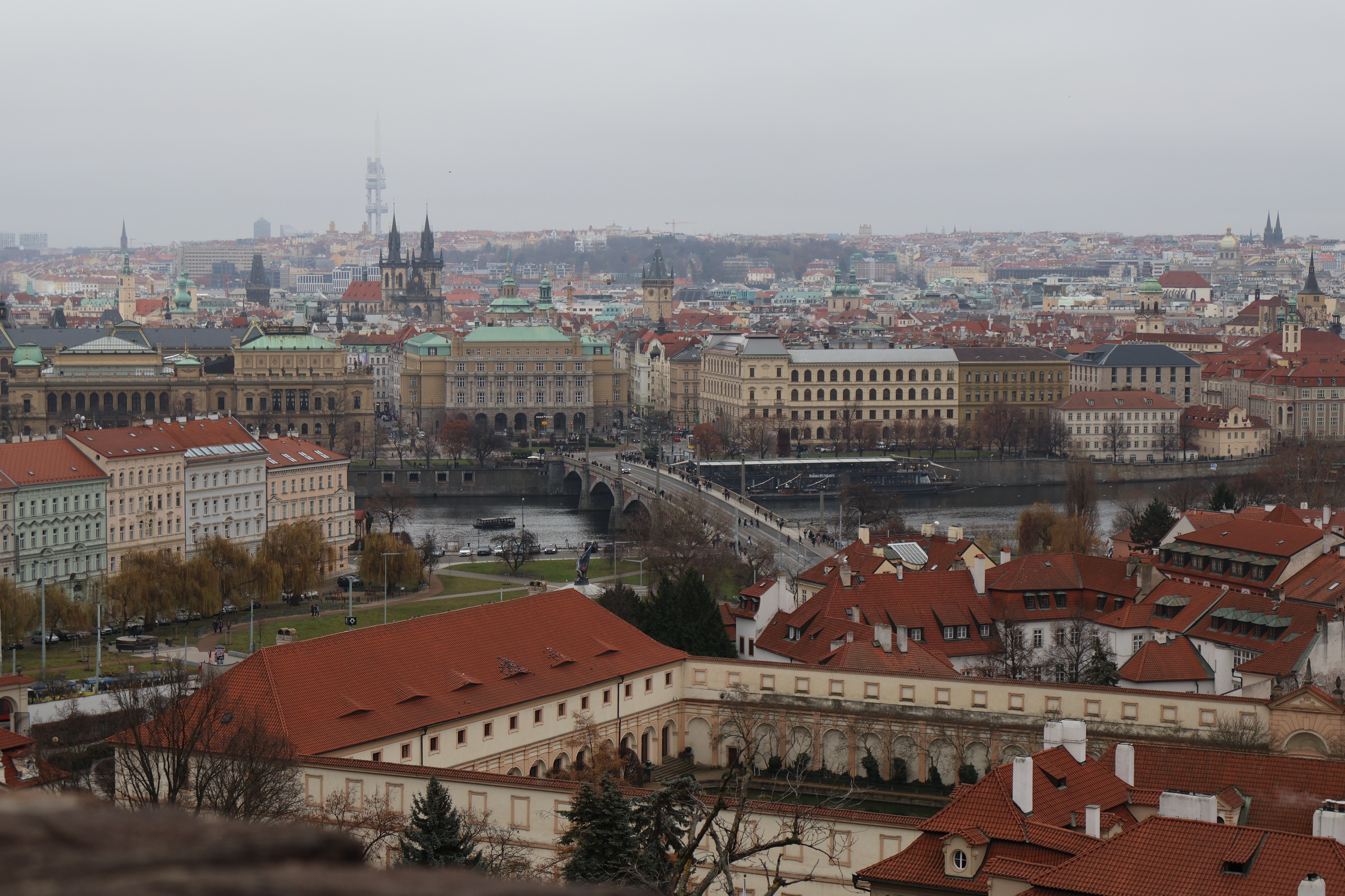 View of the town in very high detail, ready to be printed on a postcard. Looks great even without a tiltshift lens.
